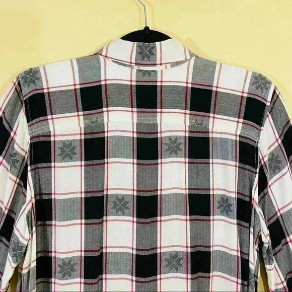 Talbots Snowflake Plaid Soft Button Down Rayon Lightweight Long Sleeve Top (LP) - Picture 12 of 16